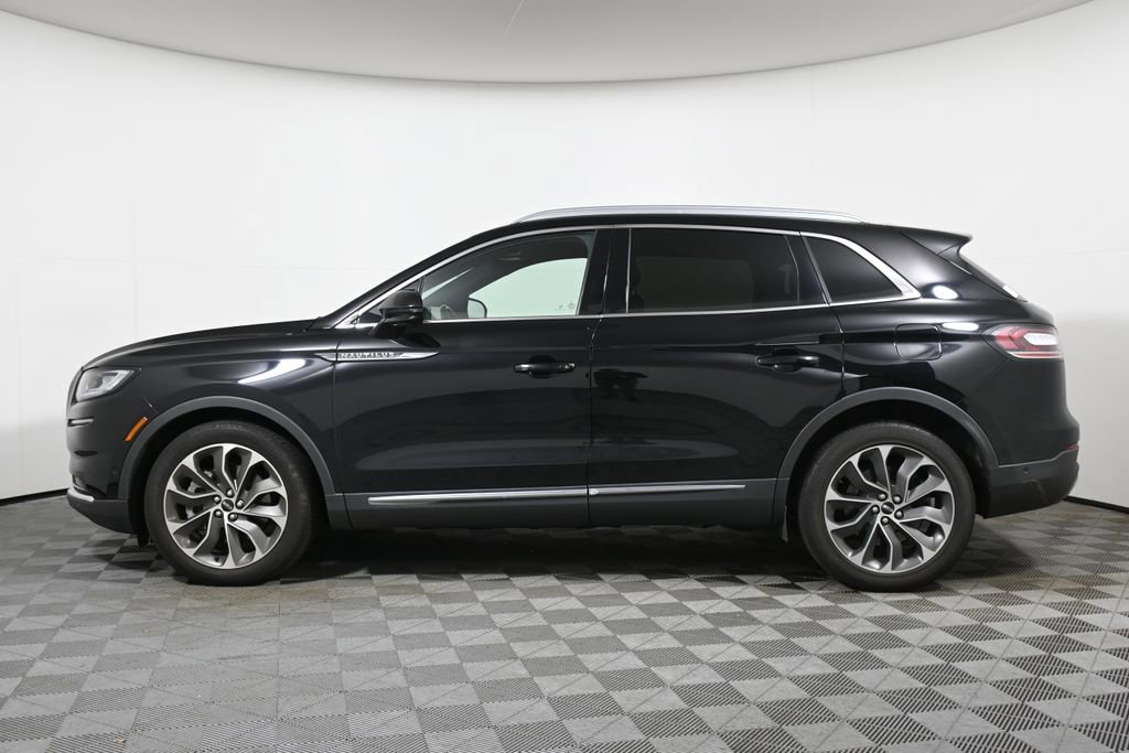 Used 2022 Lincoln Nautilus Reserve w/ Equipment Group 201A image 2