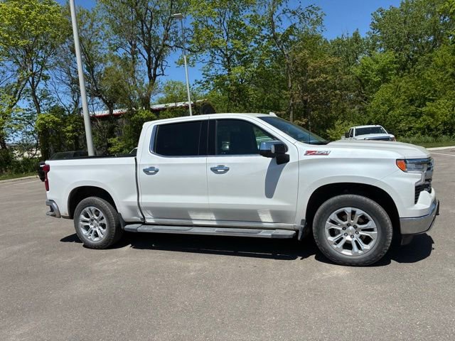 Used 2023 Chevrolet Silverado 1500 LTZ w/ LTZ Premium Package AWD/4WD image 6