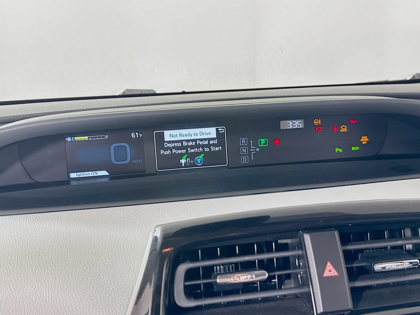 Used 2020 Toyota Prius LE AWD/4WD image 13