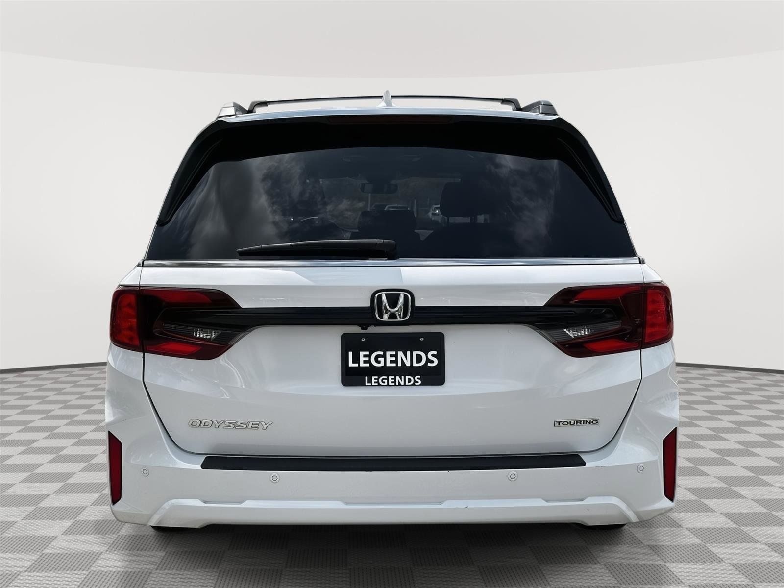 Certified 2025 Honda Odyssey Touring image 4