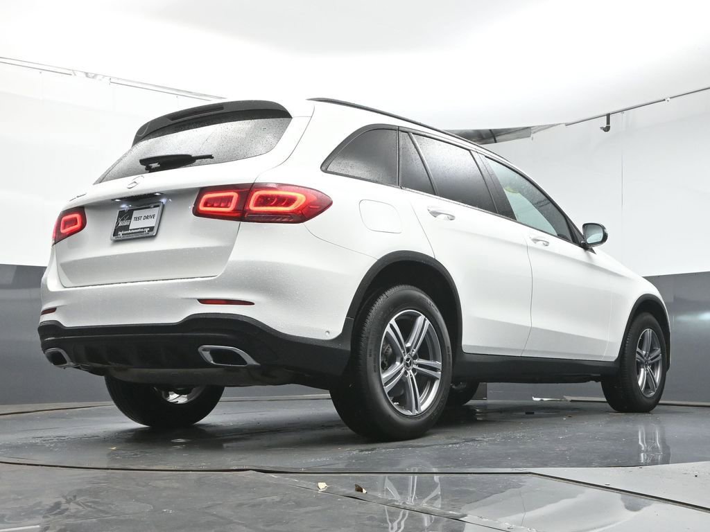 Used 2021 Mercedes-Benz GLC 300 w/ AMG Line image 36