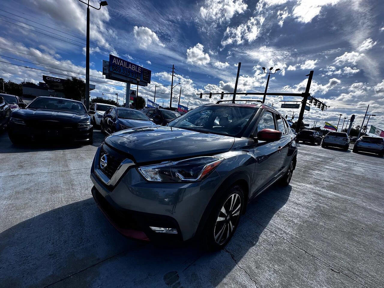Used 2018 Nissan Kicks SR w/ Interior Electronics Package image 10