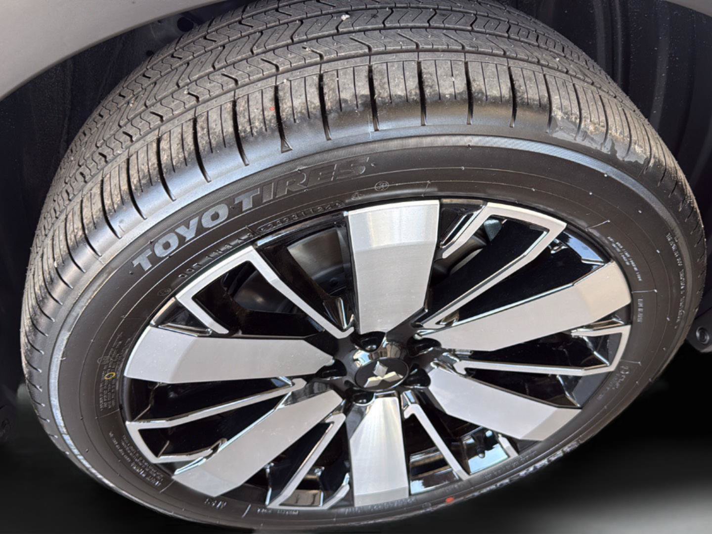 New 2026 Mitsubishi Outlander SEL FWD image 15