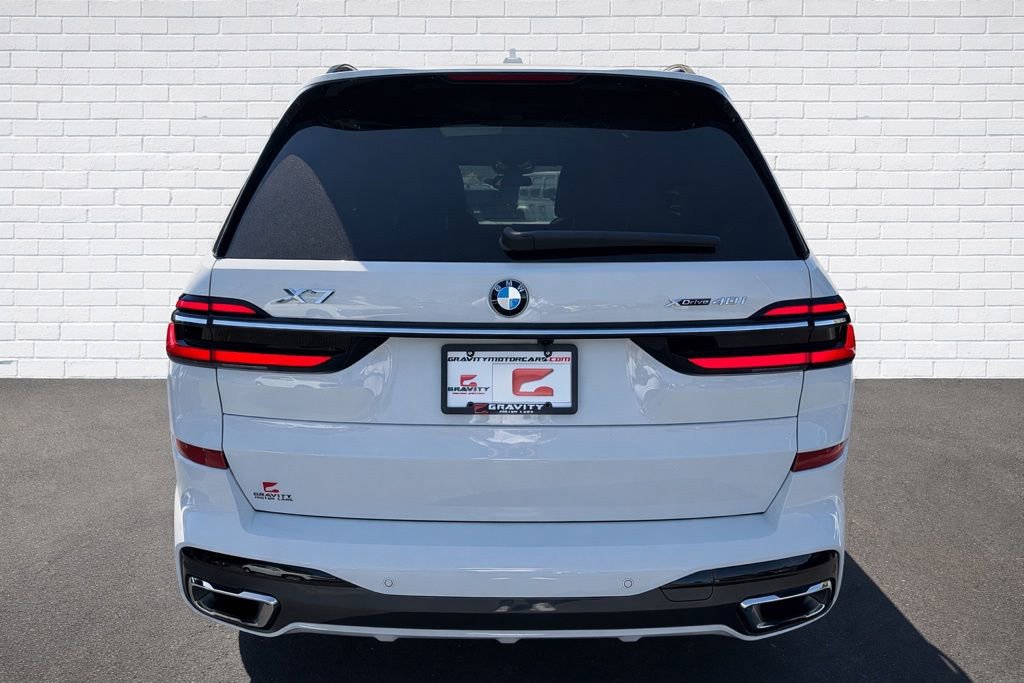 Used 2023 BMW X7 xDrive40i w/ M Sport Package AWD/4WD image 5
