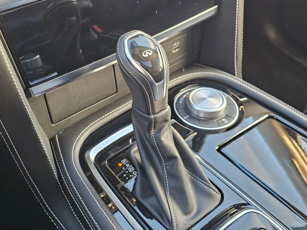 Used 2024 INFINITI QX80 Premium Select w/ Cargo Package image 41