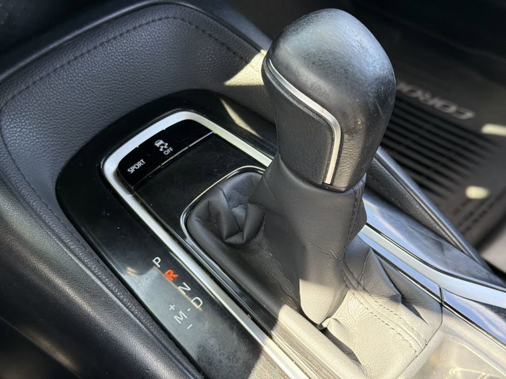 Used 2020 Toyota Corolla SE FWD image 20