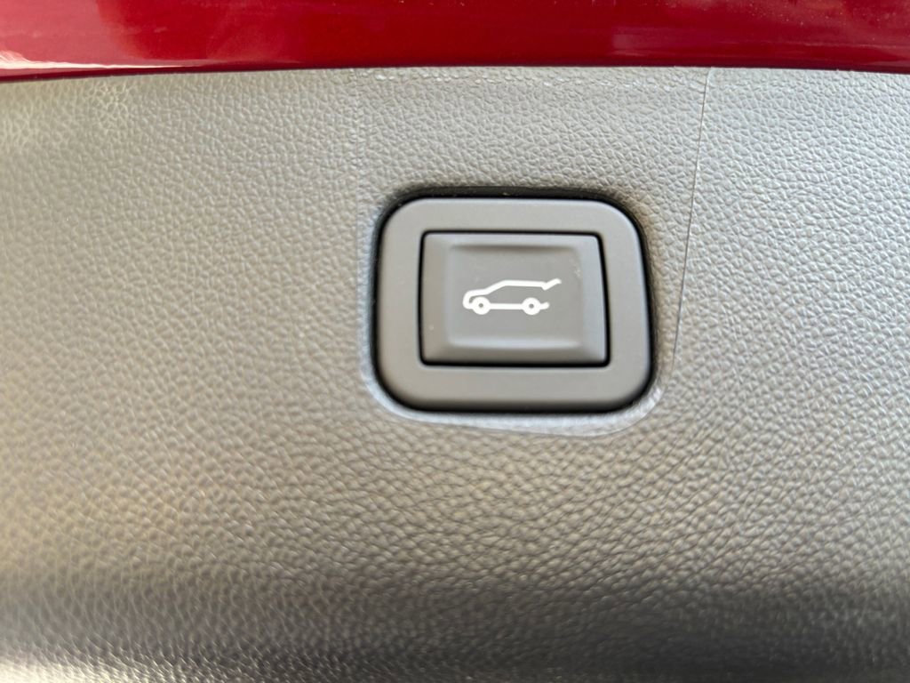 New 2025 Chevrolet Blazer LT w/ Convenience Package image 12