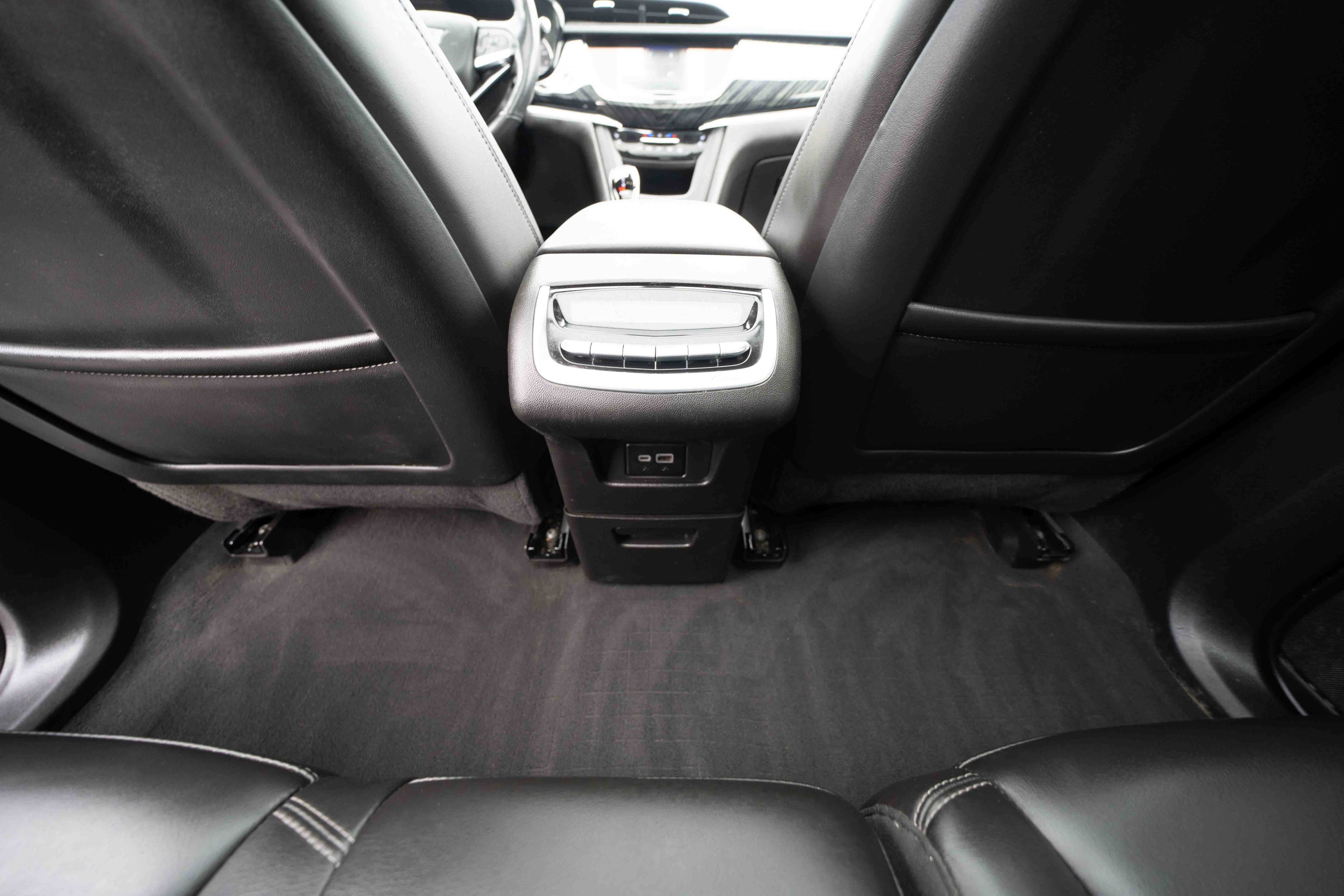 Used 2023 Cadillac XT6 Premium Luxury image 22