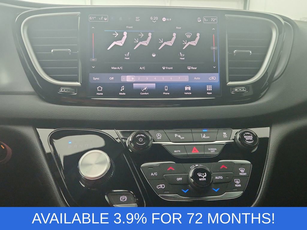 New 2026 Chrysler Voyager LX image 26