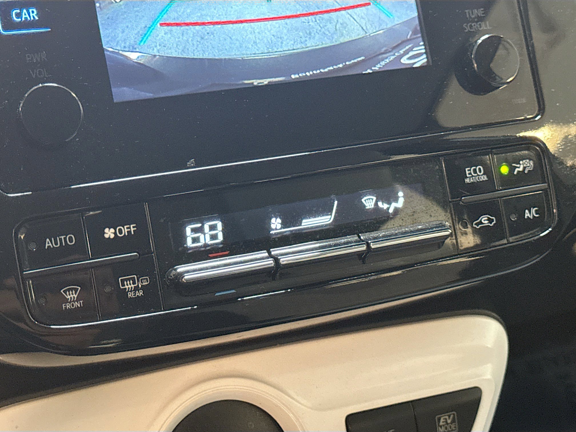 Used 2017 Toyota Prius Two image 22