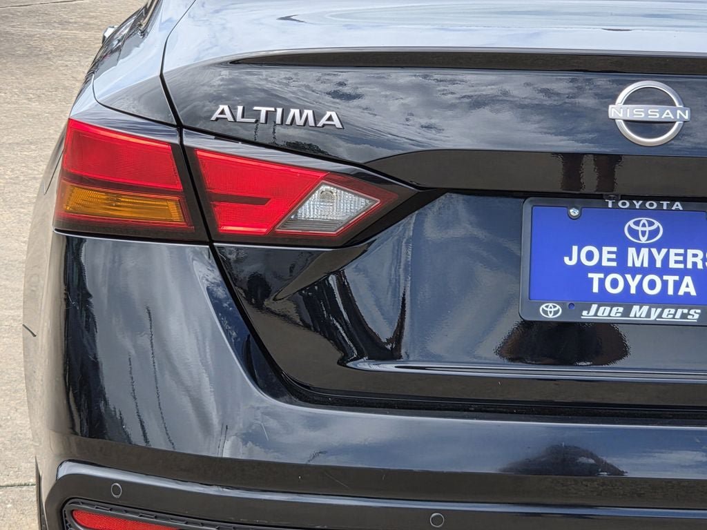 Used 2024 Nissan Altima 2.5 SV FWD image 10