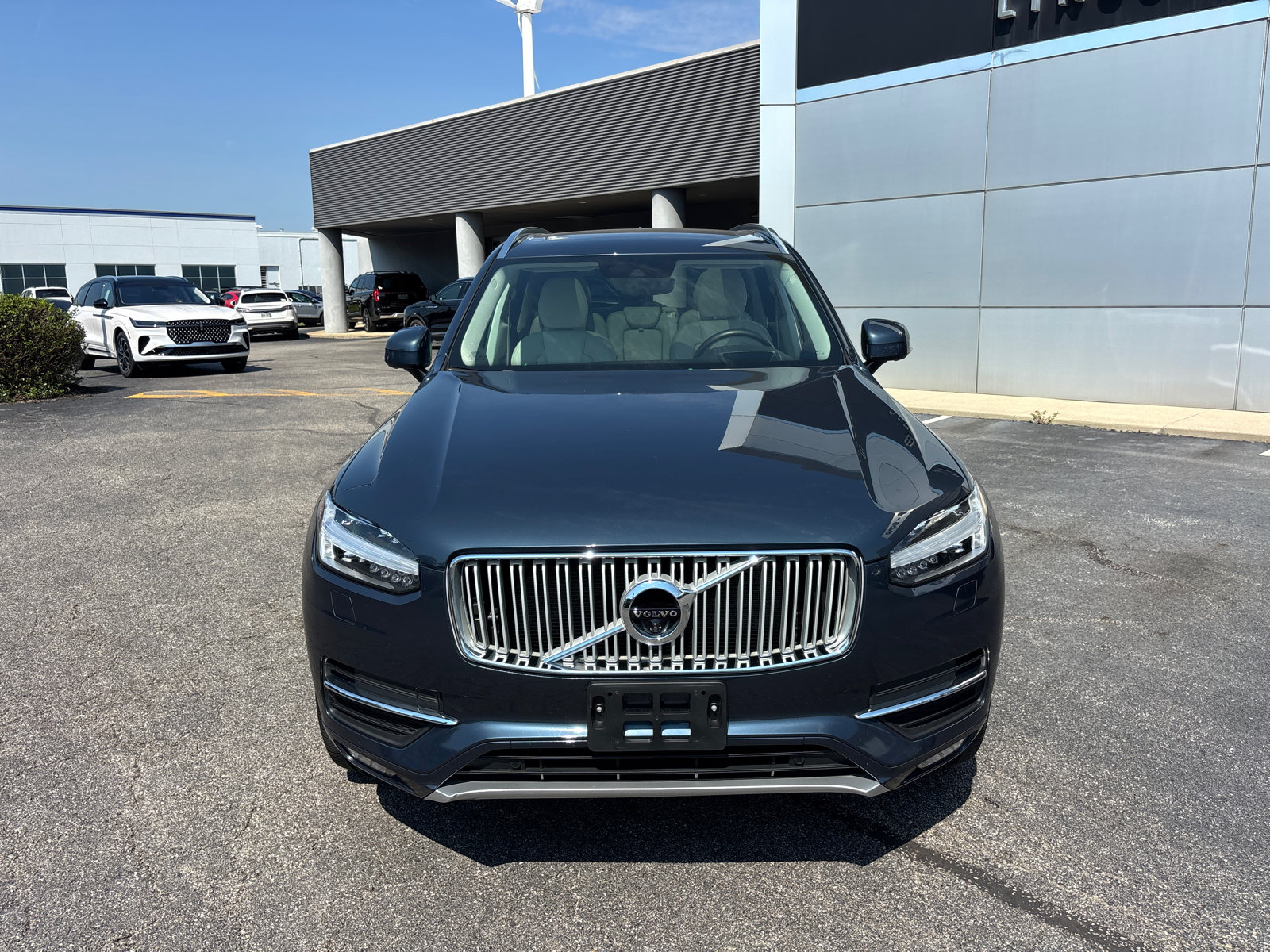 Used 2019 Volvo XC90 T6 Inscription w/ Advanced Package AWD/4WD image 2