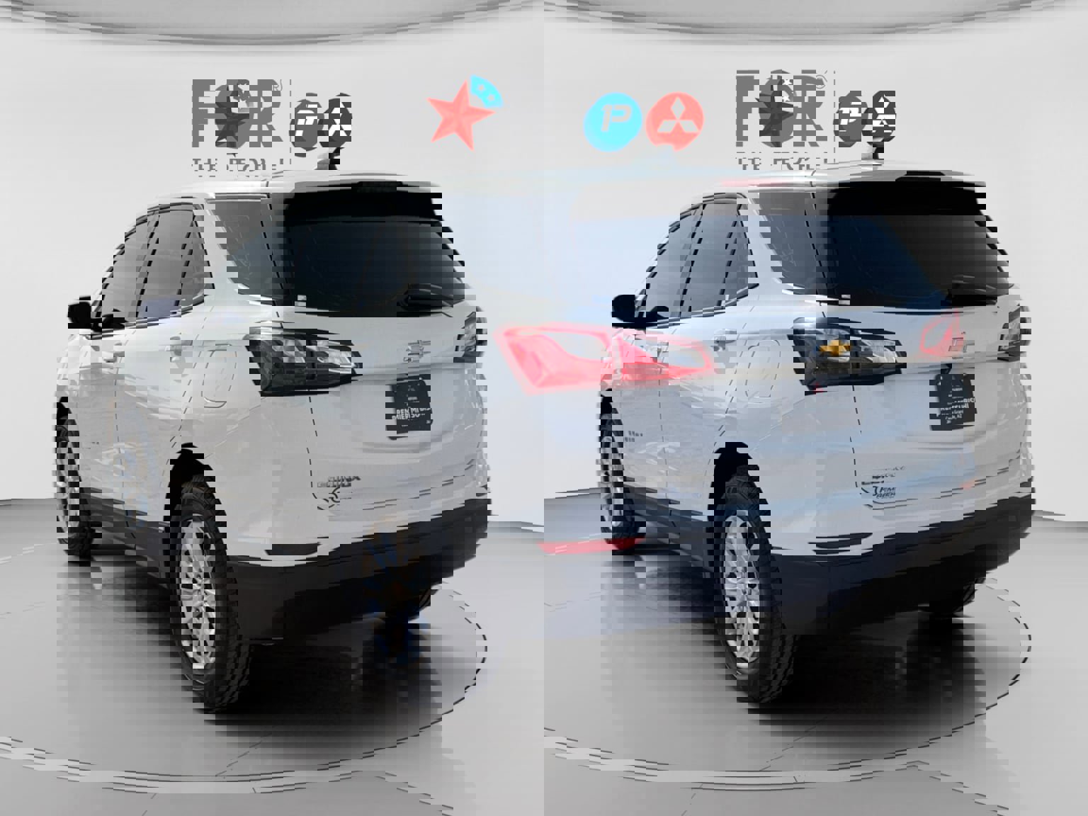 Used 2019 Chevrolet Equinox LS image 3