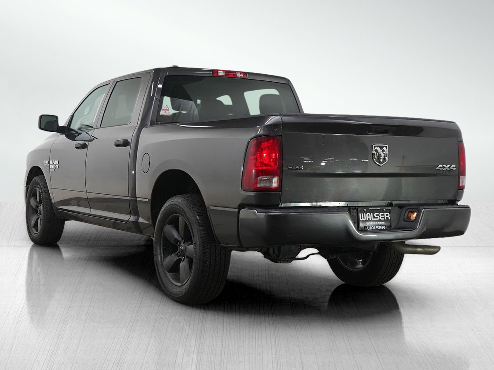 Used 2023 RAM 1500 Classic SLT image 3