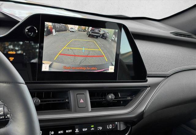 Used 2024 Lexus UX 250h F Sport image 15