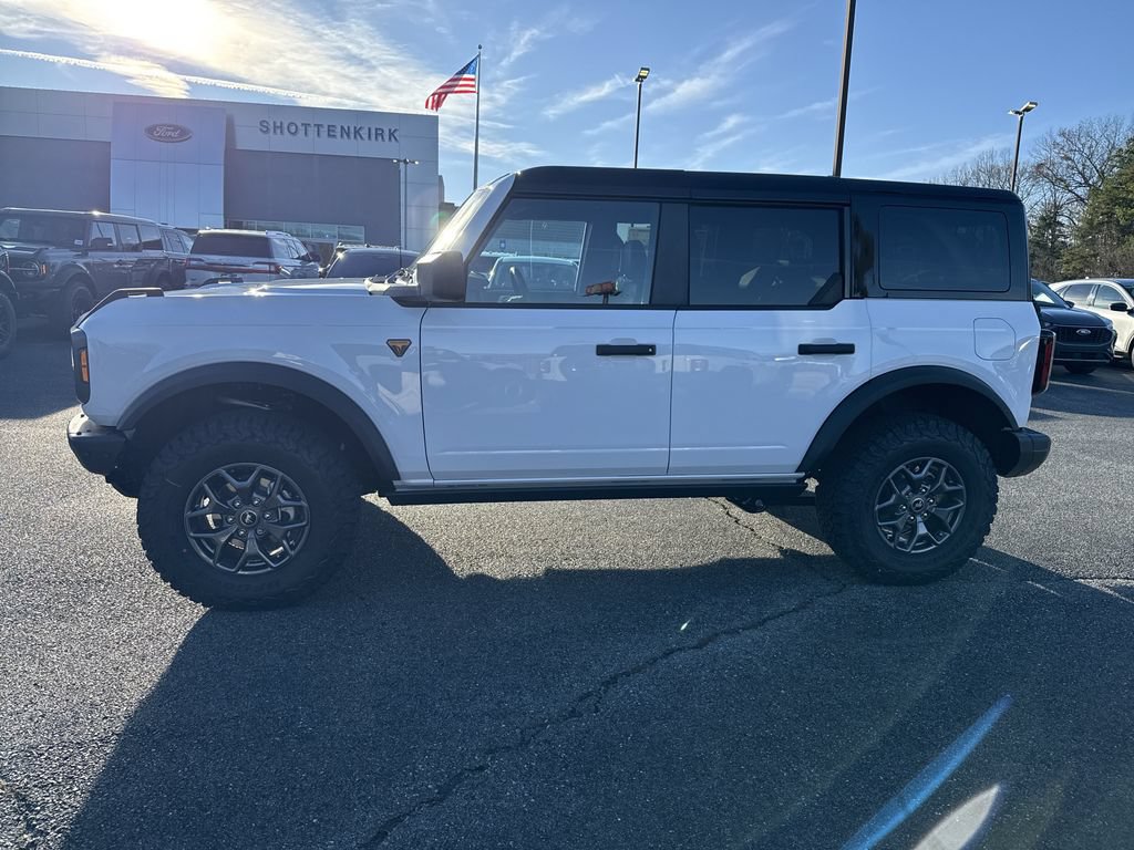 New 2025 Ford Bronco Badlands AWD/4WD image 4