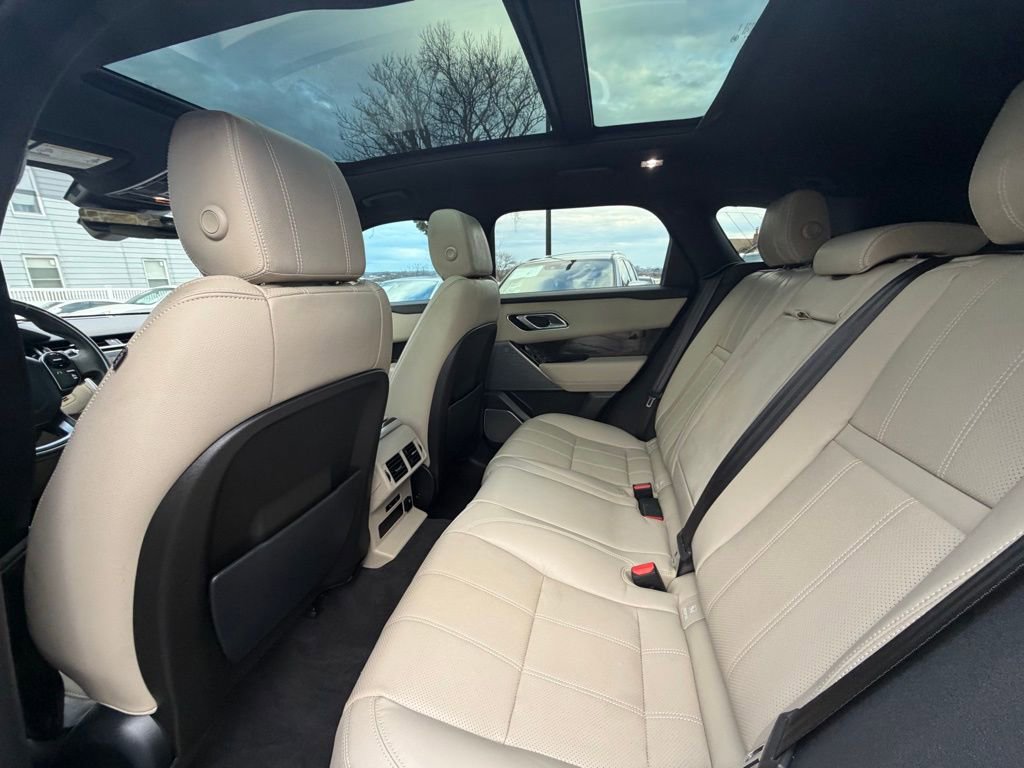 Used 2018 Land Rover Range Rover Velar R-Dynamic SE AWD/4WD image 19