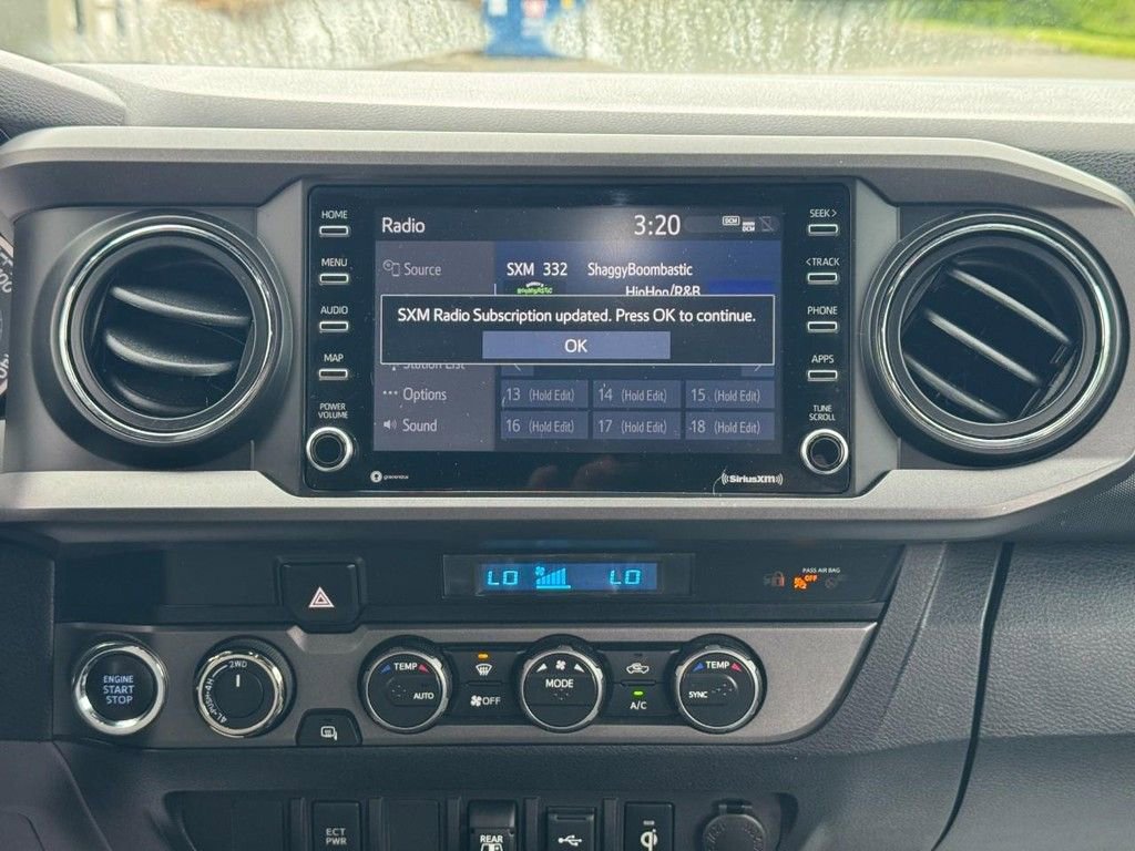 Used 2021 Toyota Tacoma TRD Off-Road AWD/4WD image 17