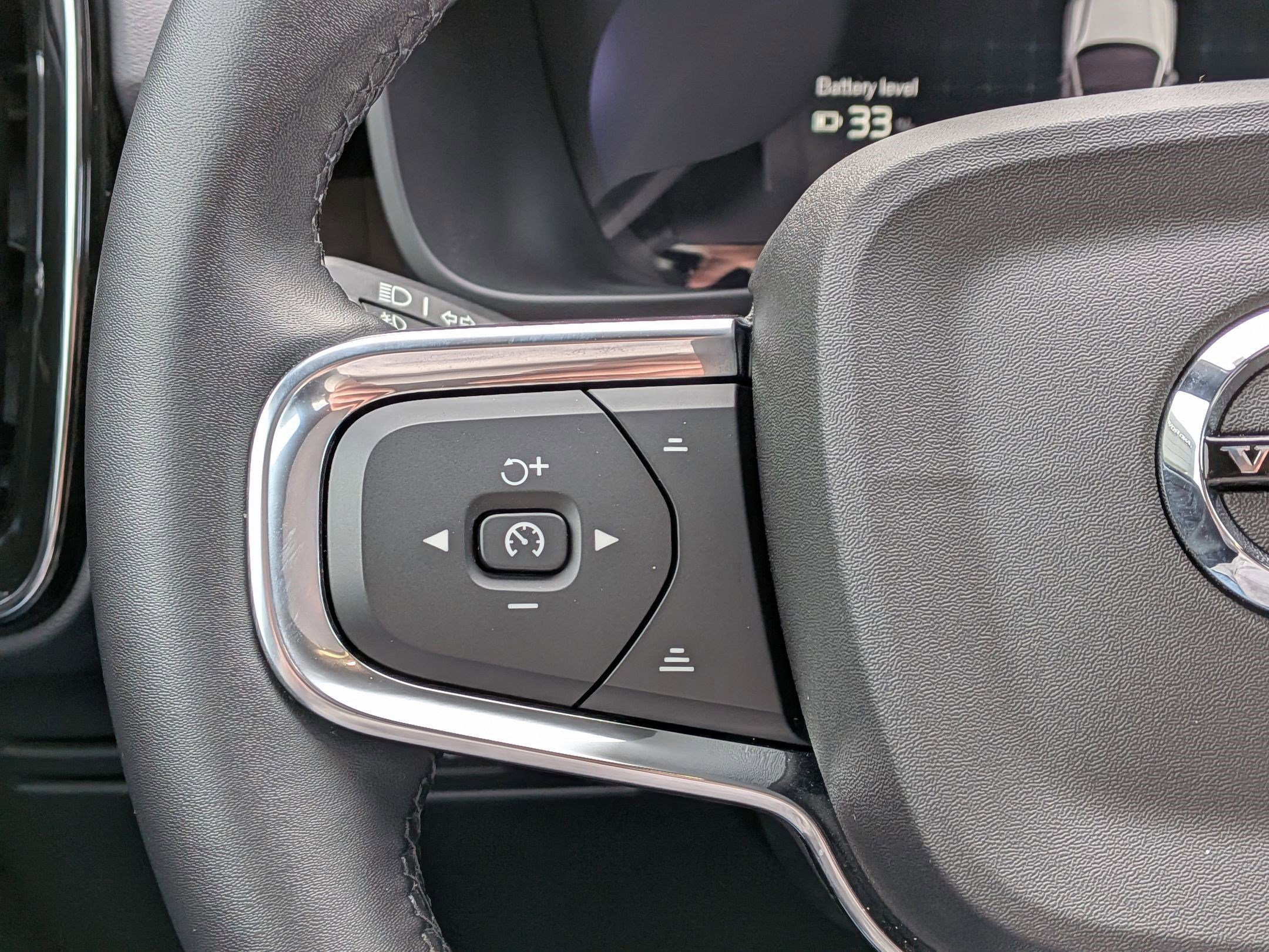 Certified 2023 Volvo C40 P8 Recharge Ultimate image 16