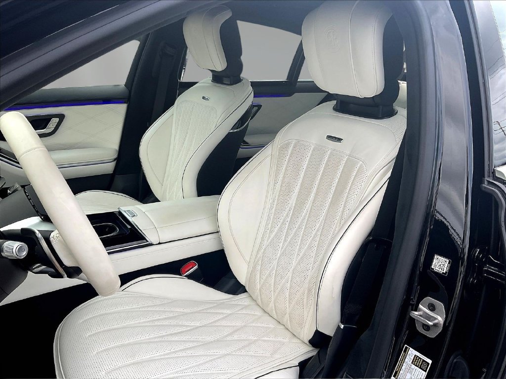 Used 2025 Mercedes-Benz S 63 AMG S w/ Rear Seat Package image 21