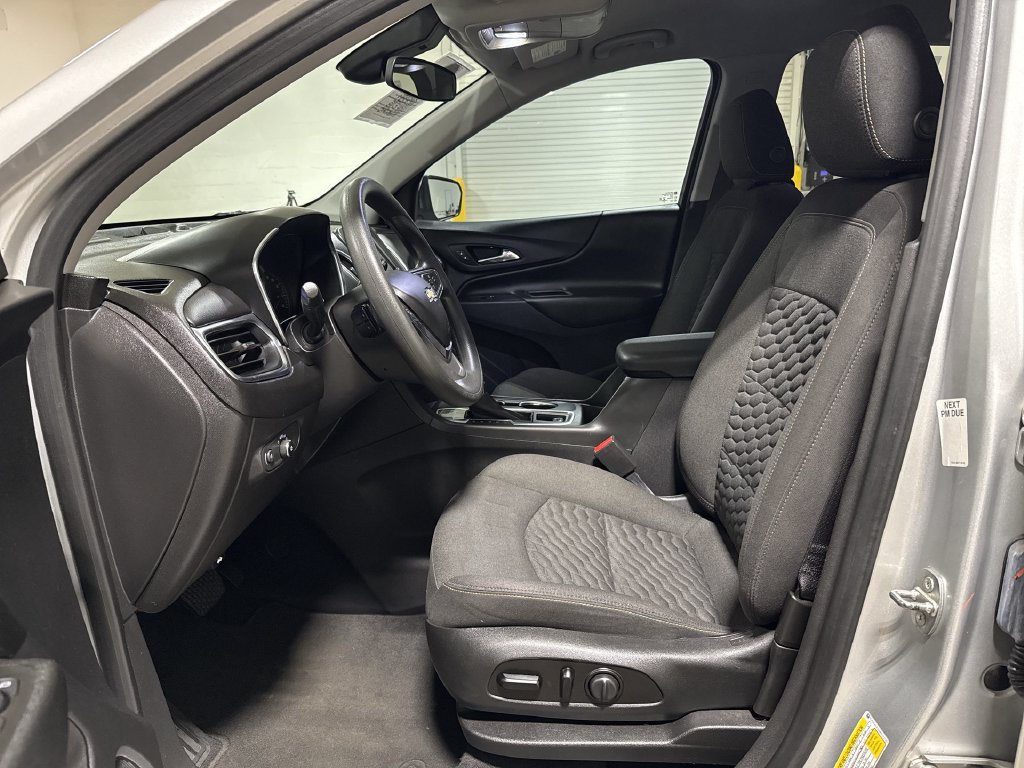 Used 2021 Chevrolet Equinox LT FWD image 19