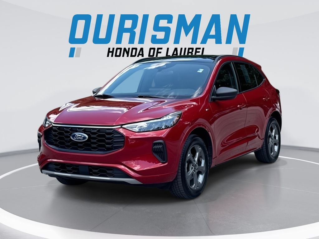 Used 2023 Ford Escape ST-Line w/ Tech Pack #1 AWD/4WD image 1