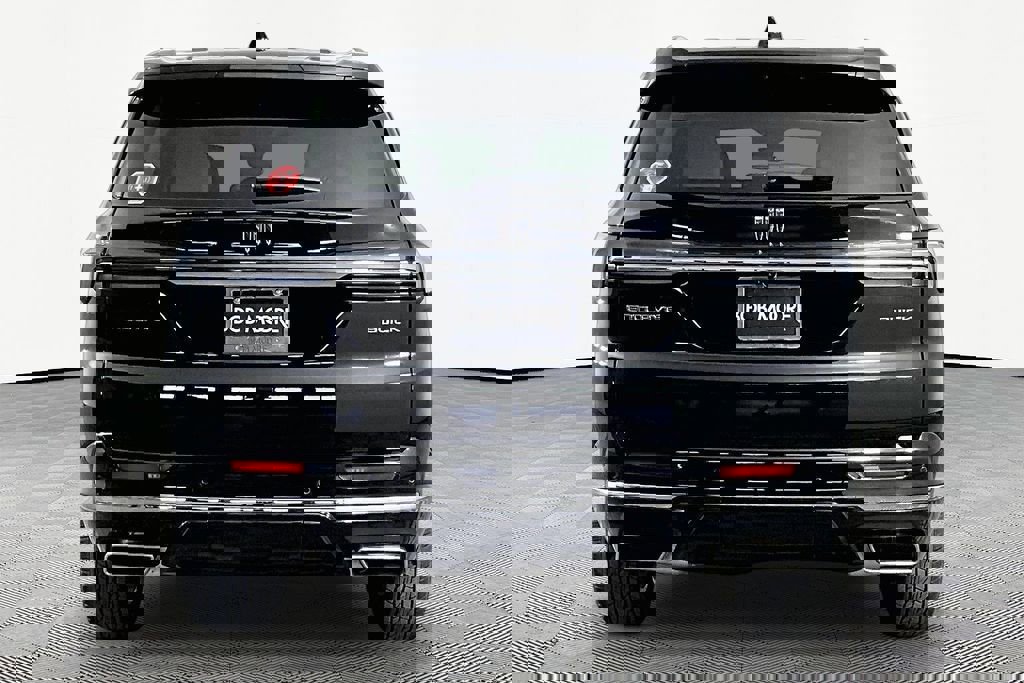 New 2026 Buick Enclave Avenir FWD image 5