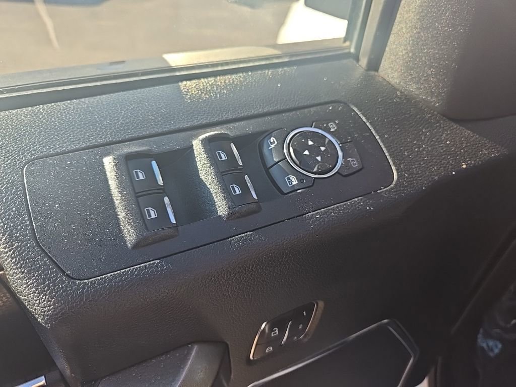 Used 2015 Ford F150 Lariat image 10