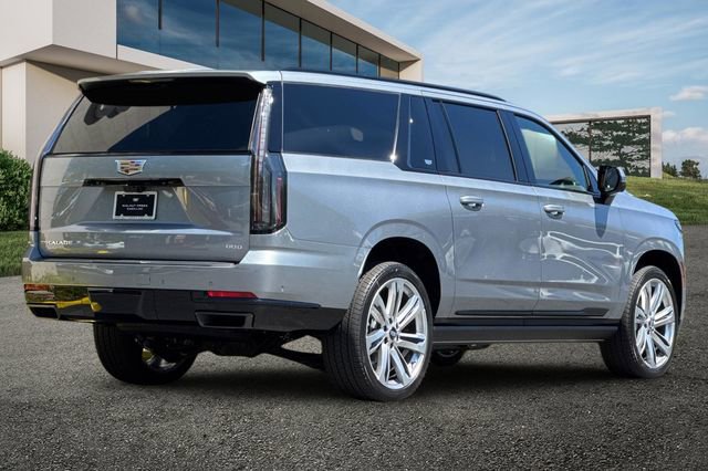New 2026 Cadillac Escalade ESV Sport AWD/4WD image 4