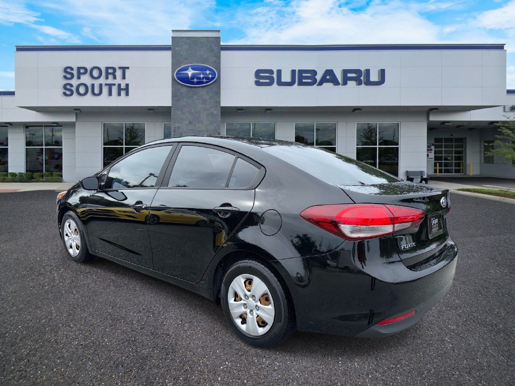 Used 2017 Kia Forte LX FWD image 6