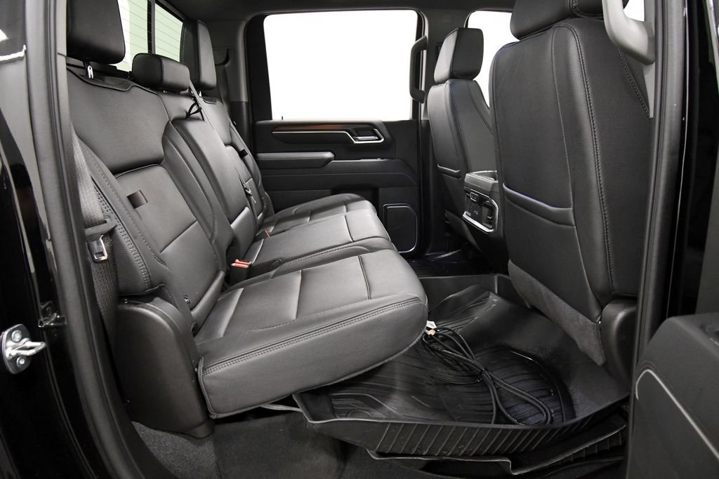 Used 2025 GMC Sierra 2500 Denali w/ Technology Package AWD/4WD image 18