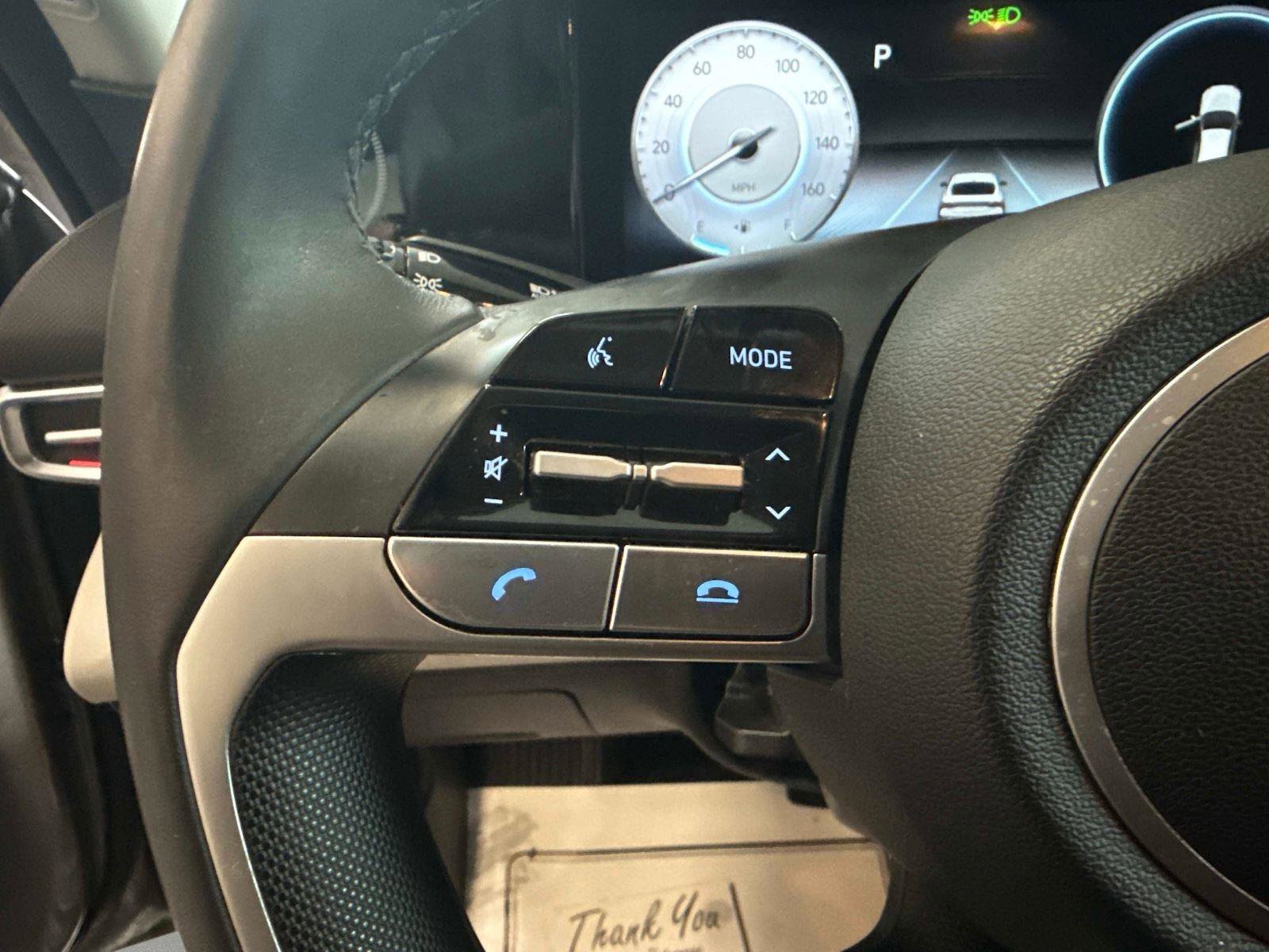 Used 2023 Hyundai Elantra Limited image 28