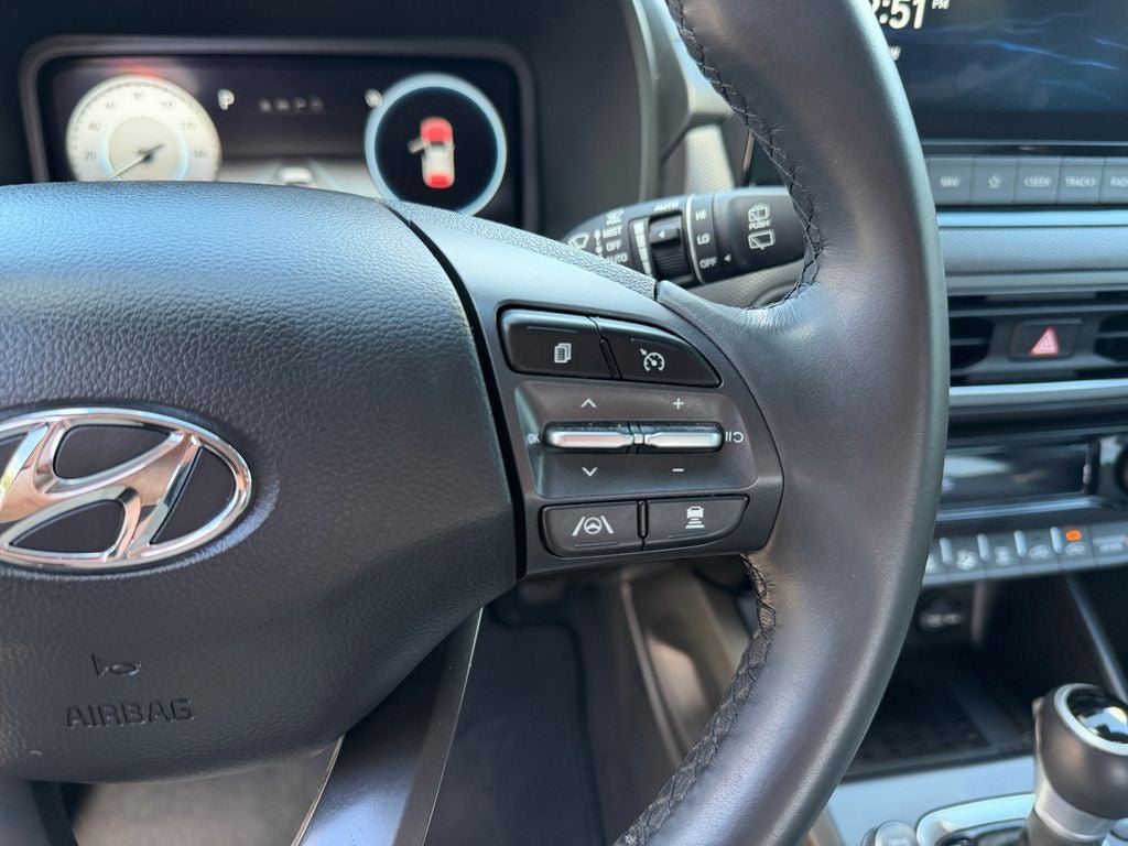 Used 2022 Hyundai Kona Limited w/ Cargo Package AWD/4WD image 16