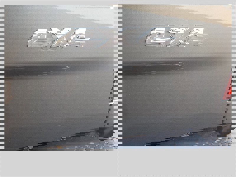 Used 2011 RAM 2500 SLT image 37