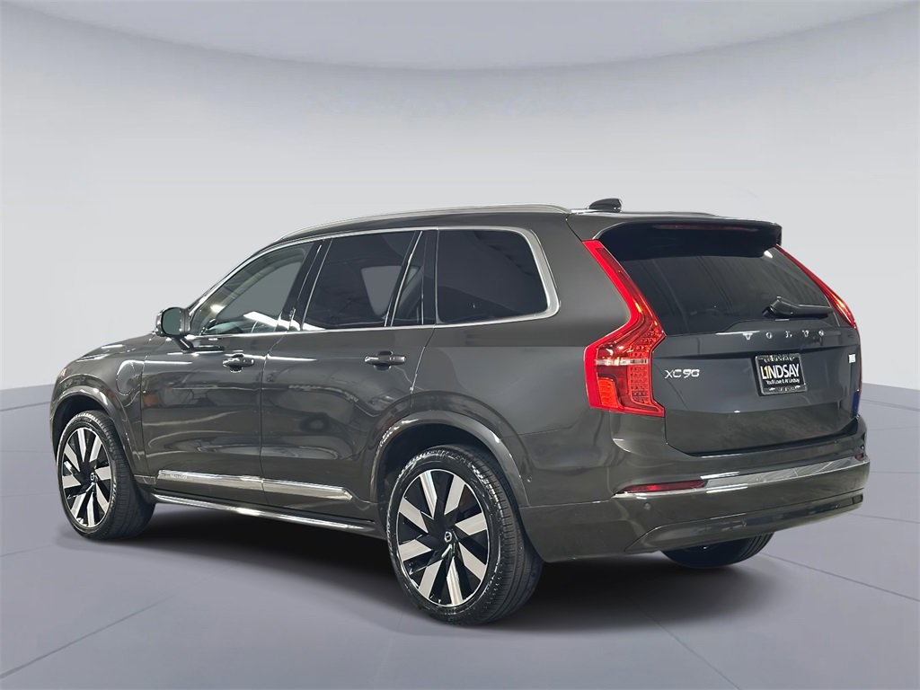 Used 2024 Volvo XC90 T8 Plus image 9
