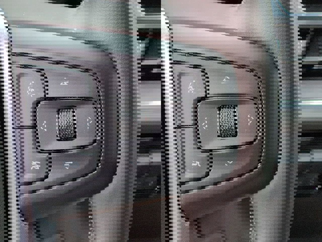 Certified 2026 GMC Sierra 1500 SLT image 13