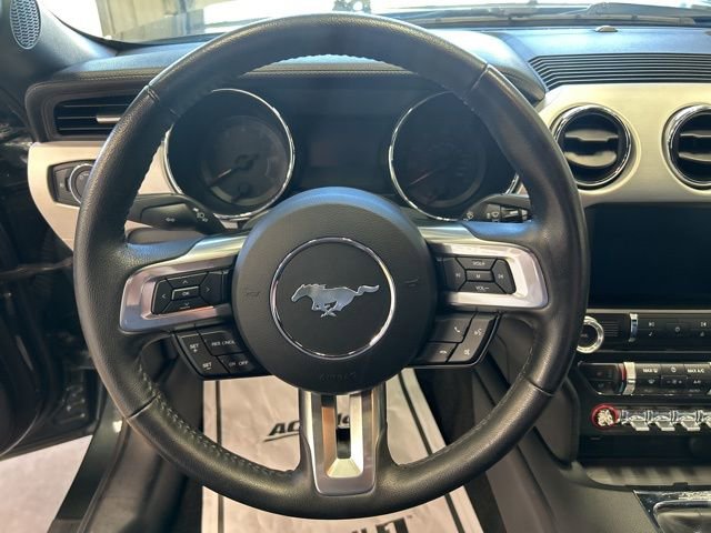 Used 2015 Ford Mustang GT Premium image 16