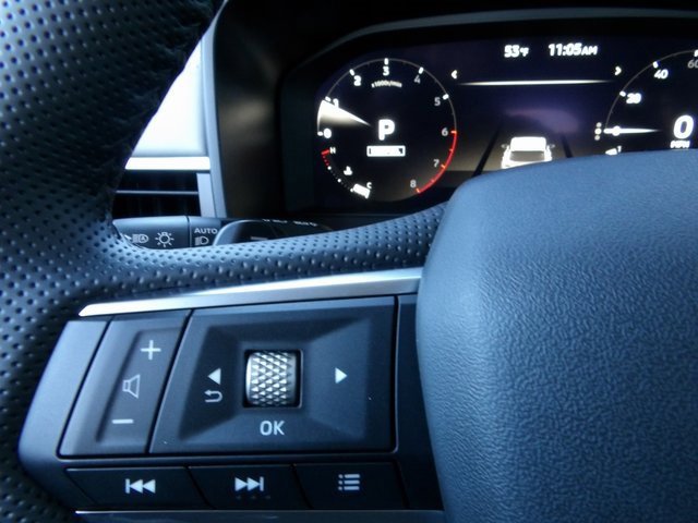 New 2025 Mitsubishi Outlander SE image 32