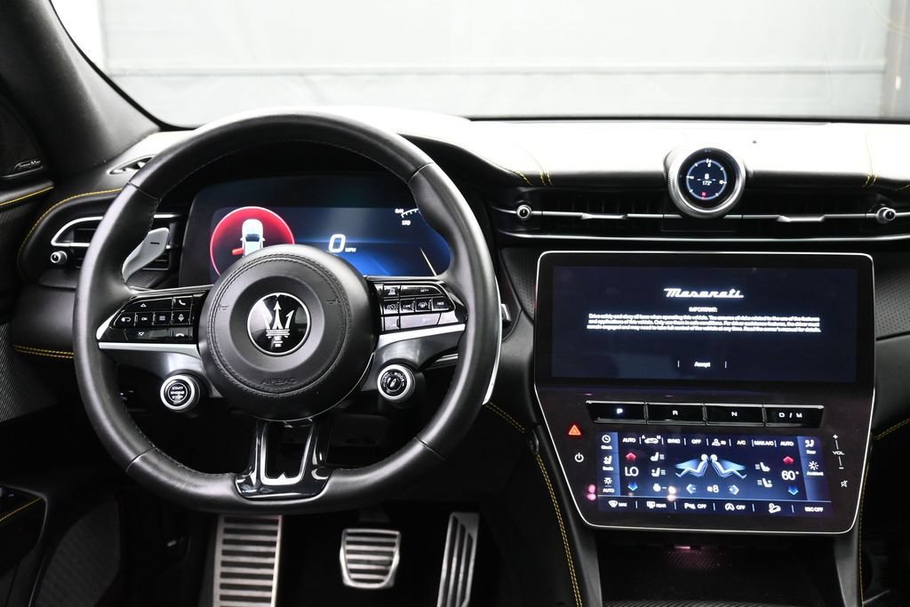 Used 2023 Maserati Grecale Modena AWD/4WD image 11
