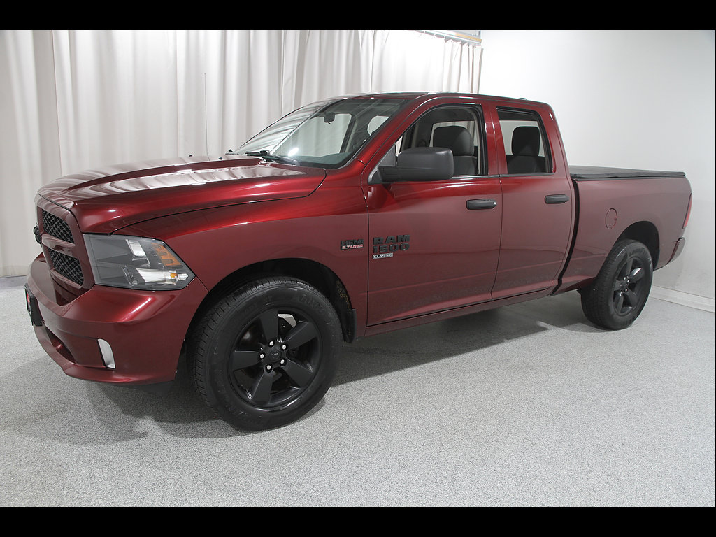 Used 2019 RAM 1500 Express w/ Express Value Package AWD/4WD image 3