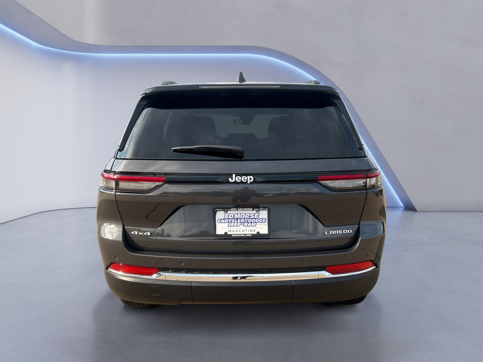 New 2026 Jeep Grand Cherokee Laredo X AWD/4WD image 4