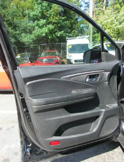 Used 2017 Honda Pilot EX-L image 10