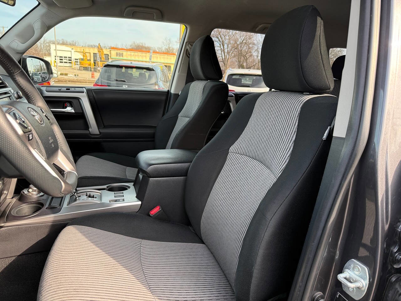 Used 2016 Toyota 4Runner SR5 image 10