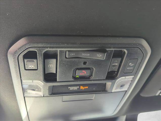 Used 2025 Toyota Tundra Platinum AWD/4WD image 22