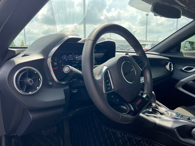 Used 2023 Chevrolet Camaro SS RWD image 9