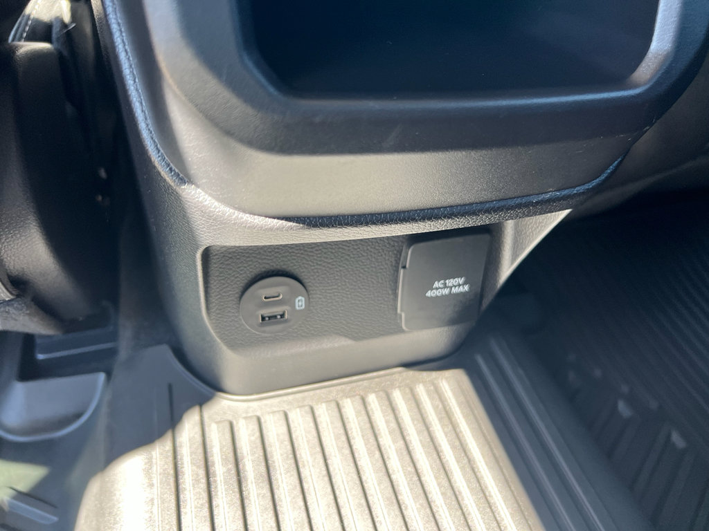 Used 2024 Ford Ranger Lariat w/ FX4 Off-Road Package image 8