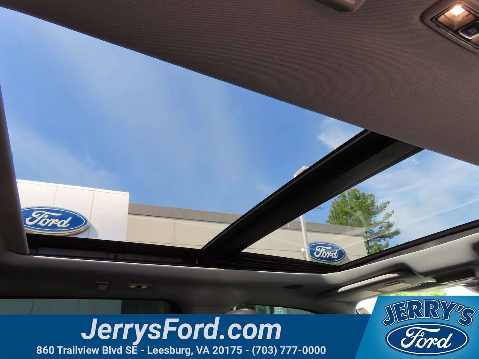 Used 2026 Ford F250 Lariat w/ Tremor Off-Road Package AWD/4WD image 43