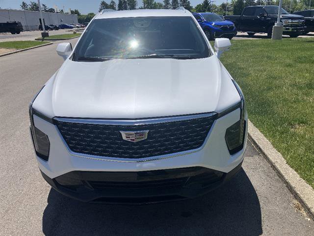 Certified 2025 Cadillac XT4 Premium Luxury AWD/4WD image 2