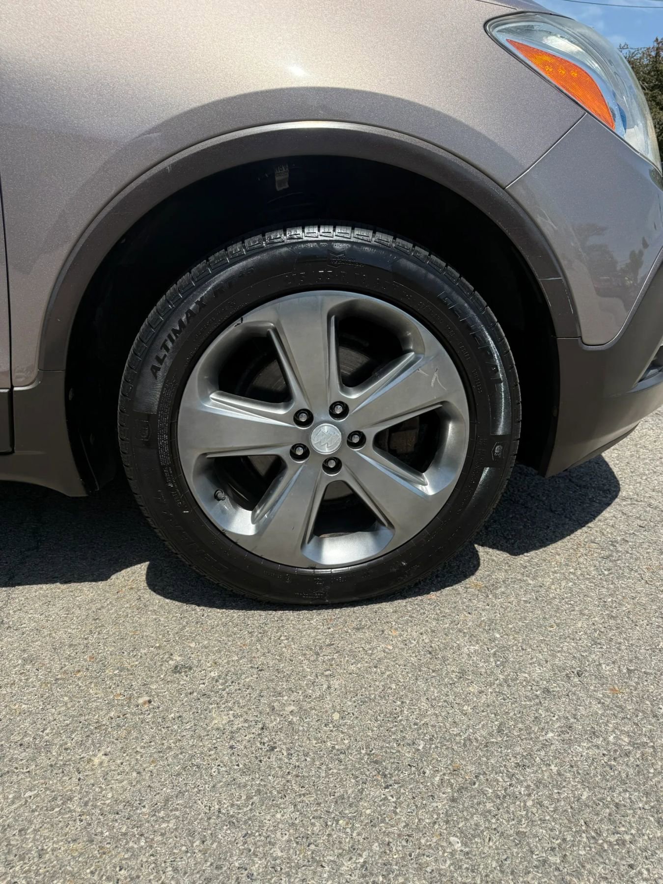 Used 2013 Buick Encore Convenience AWD/4WD image 29
