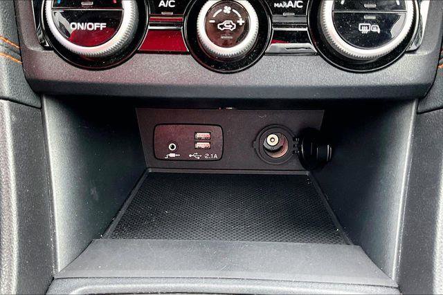 Used 2022 Subaru Crosstrek 2.0i Premium w/ Moonroof Package image 16